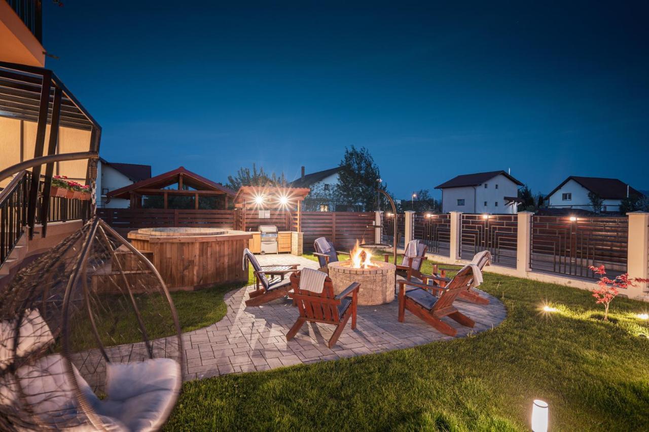 Roots Villa Redwood Μπρασόβ Εξωτερικό φωτογραφία